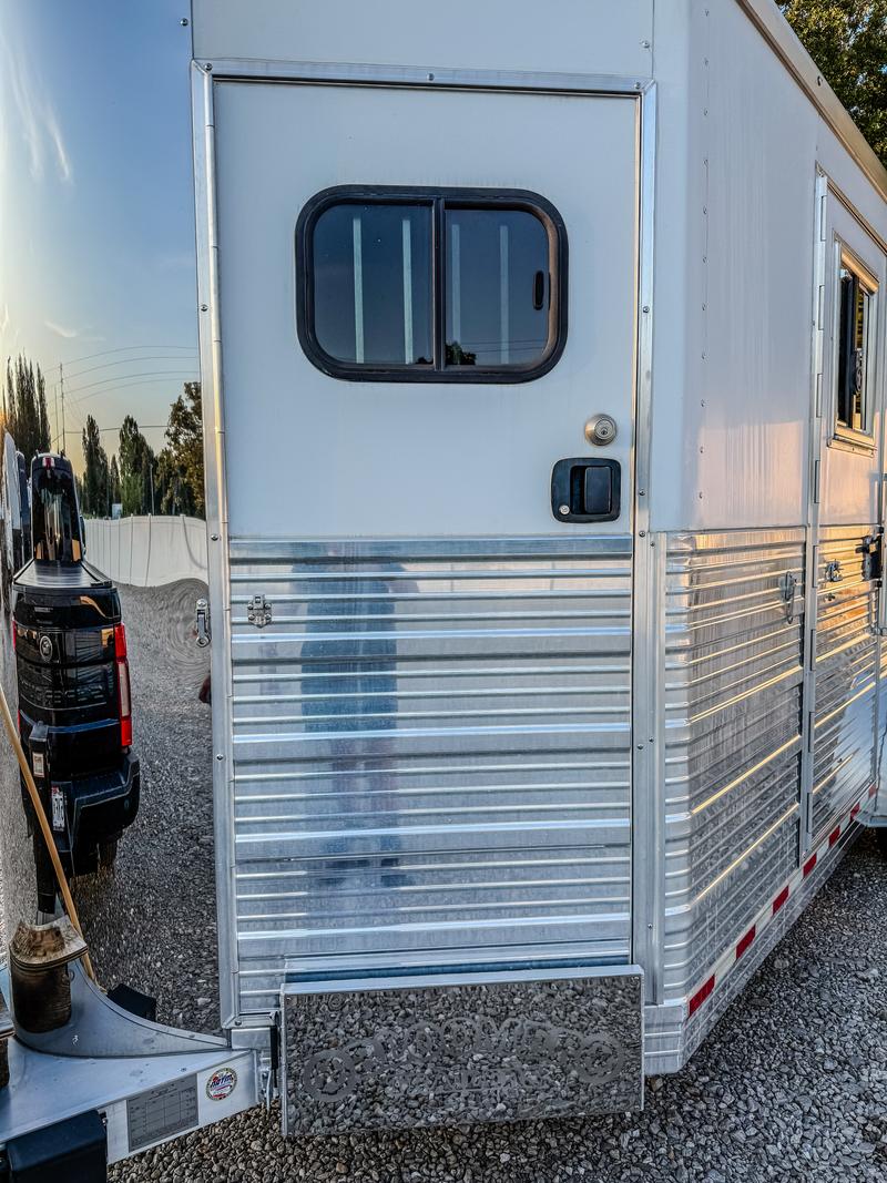 Front corner polished aluminum view